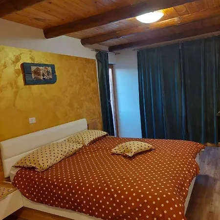 Nocleg ze śniadaniem Lovac 3*