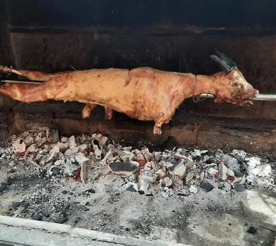 לינה וארוחת בוקר Lovac Kaldanija